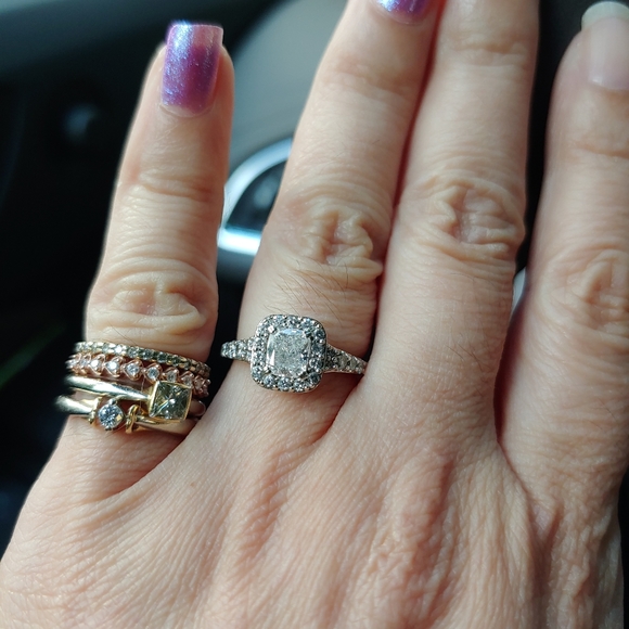 14 kt 3.30 gram size 4.75 1.02CTW 69 CT Emerald cut center Diamond Si2 J-K Color - Picture 8 of 8